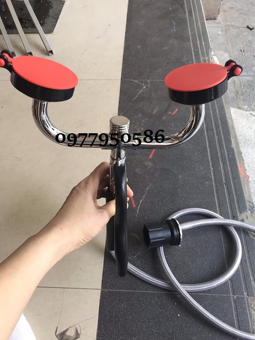 Vòi rửa mắt khẩn cấp giá rẻ – An toàn lao động mọi lúc mọi nơi